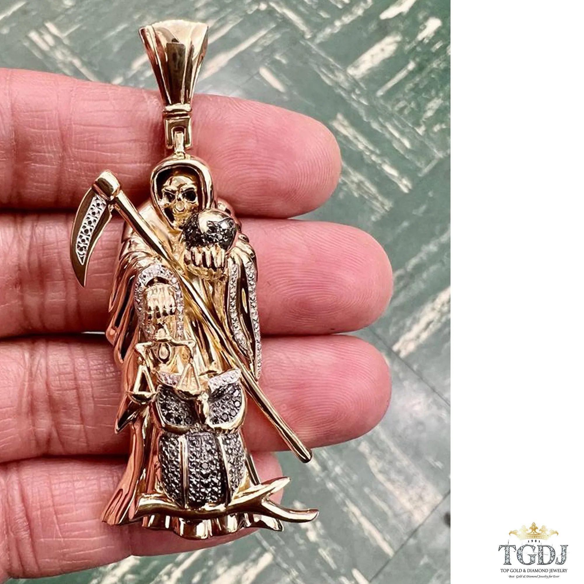 10k Yellow Gold Diamond Santa Muerte Grim Reaper 0.20ct Diamond Pendant, Holy Death Santa Muerte, Gold Santa Muerte- Custom jewelry