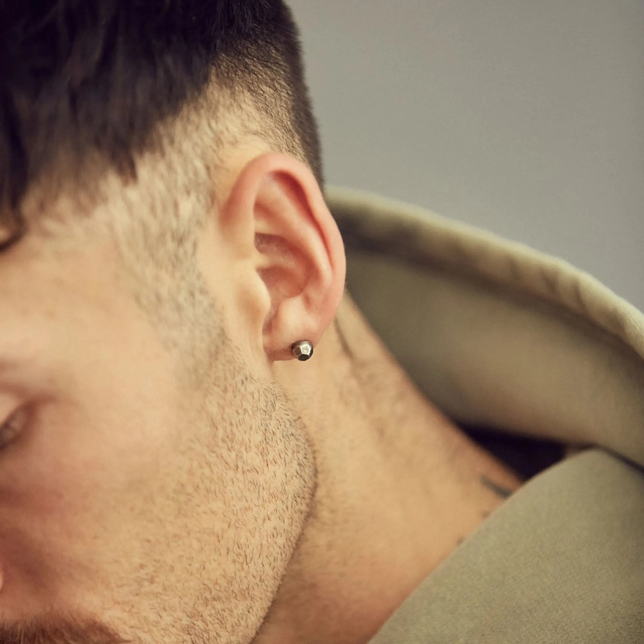 Faceted Studs