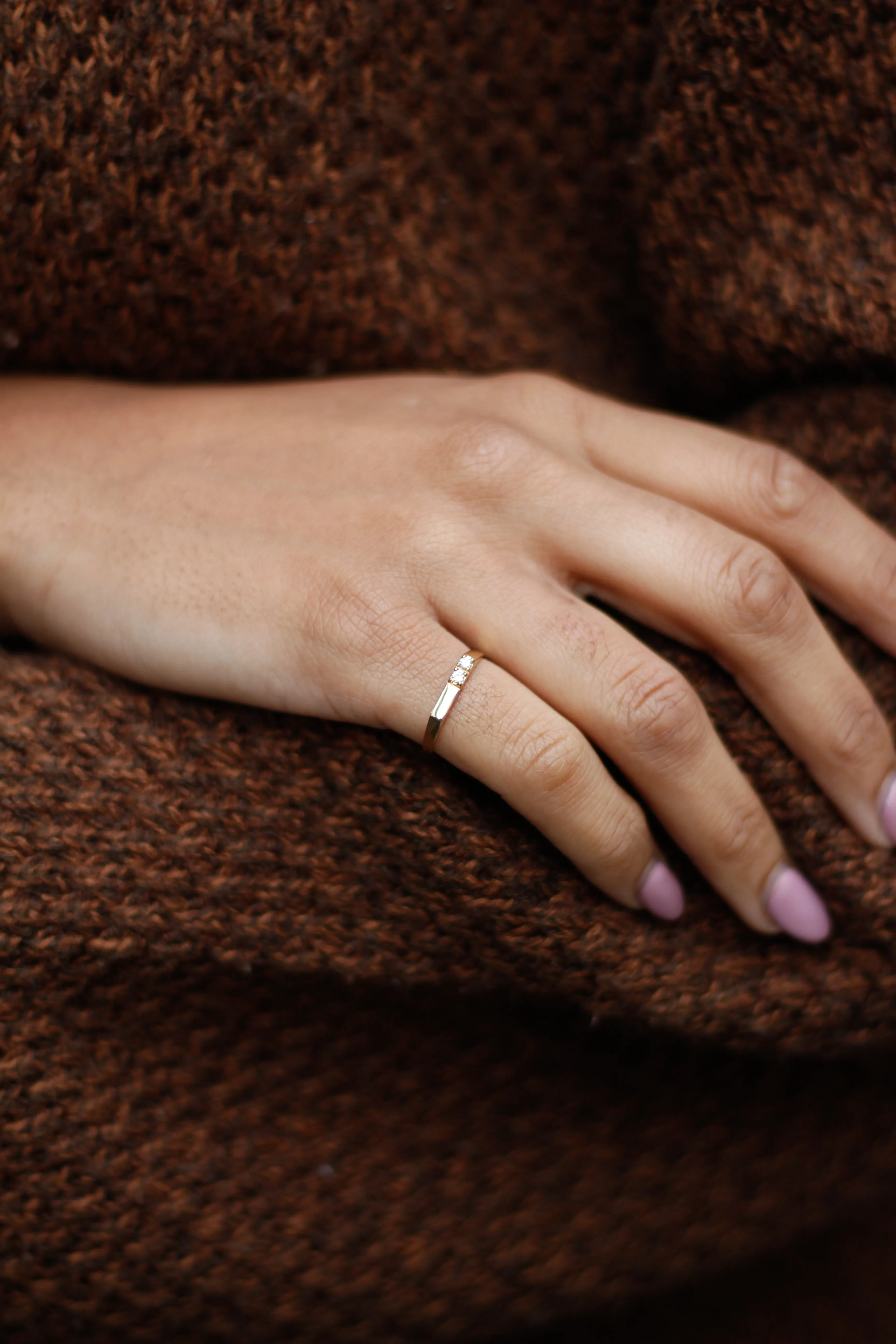 Signet Ring with Zirconia Dainty